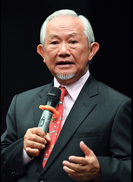 Giáo sư Phan Văn Trường